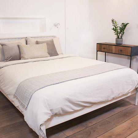 Spacious Industrial Style Apartment 伦敦 外观 照片